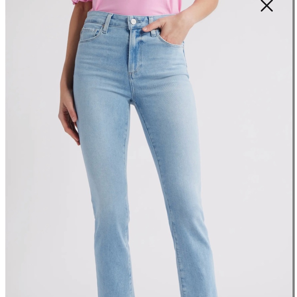 PAIGE cropped jeans in size 29